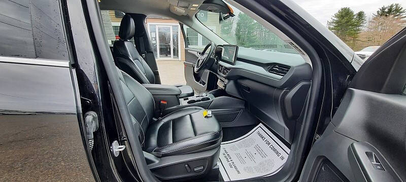 2023 Ford Escape Platinum