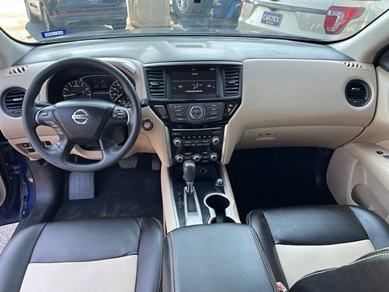 2017 Nissan Pathfinder