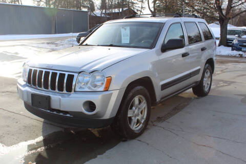 2006 Jeep Grand Cherokee Laredo