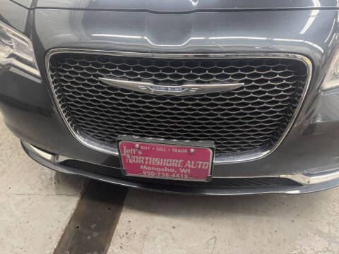 2017 Chrysler 300 C