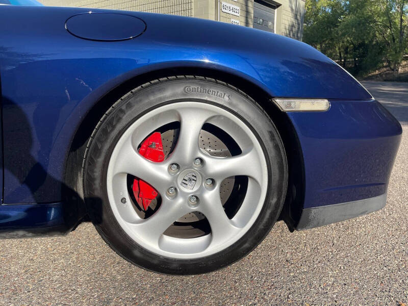 2004 Porsche 911 Carrera 4S