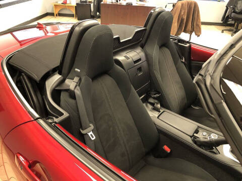 2025 Mazda MX-5 Miata Club