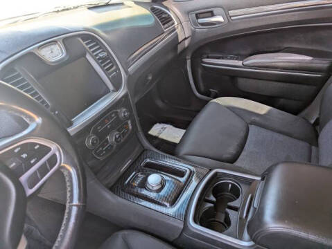 2019 Chrysler 300 Touring