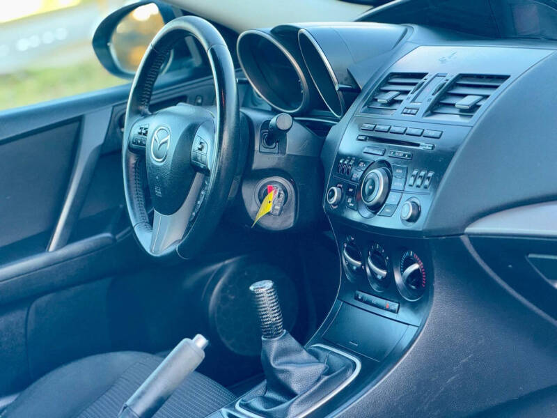 2012 Mazda MAZDA3 i Touring