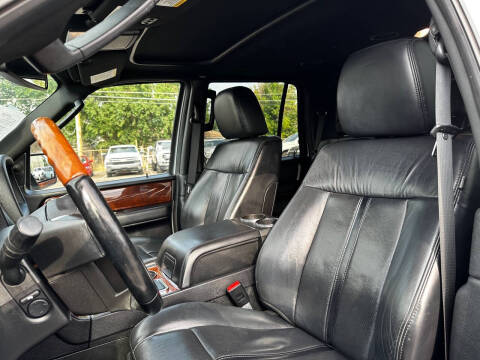 2016 Lincoln Navigator Select