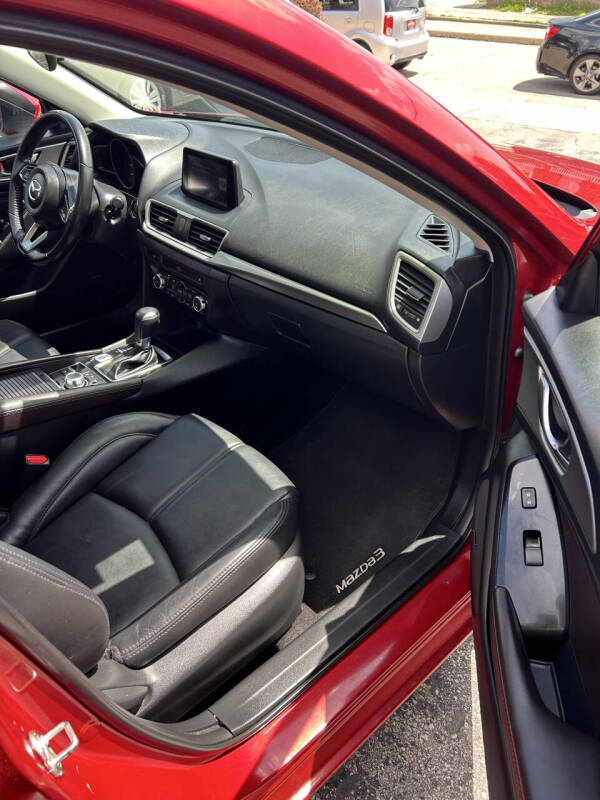 2018 Mazda MAZDA3 Touring