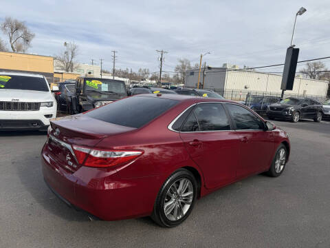 2015 Toyota Camry Hybrid SE