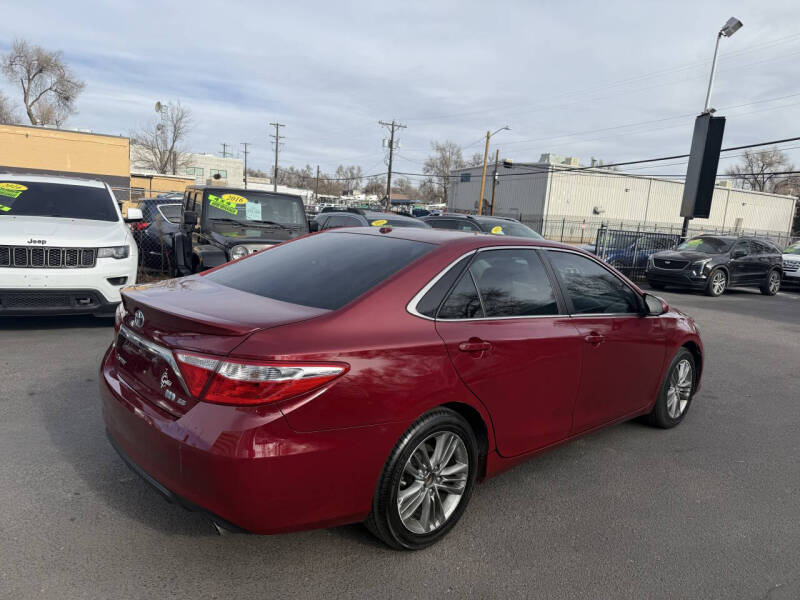 2015 Toyota Camry Hybrid SE