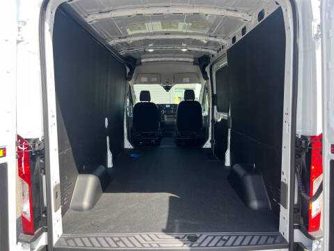 2025 Ford Transit 250