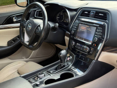 2017 Nissan Maxima Platinum