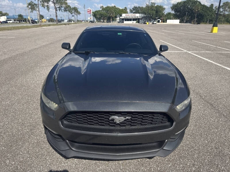 2017 Ford Mustang V6
