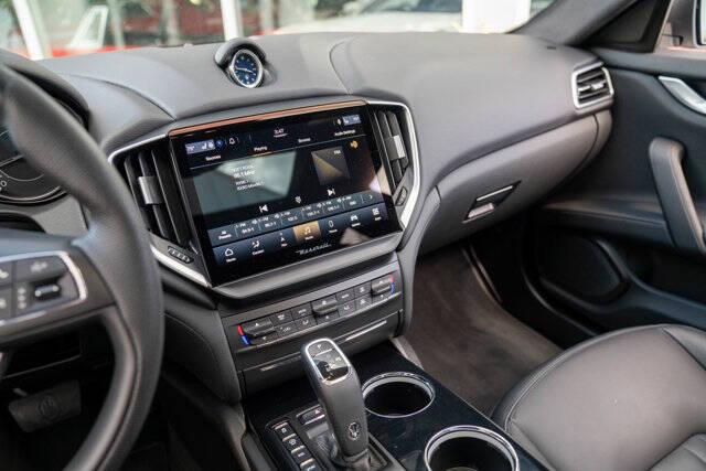 2022 Maserati Ghibli 19