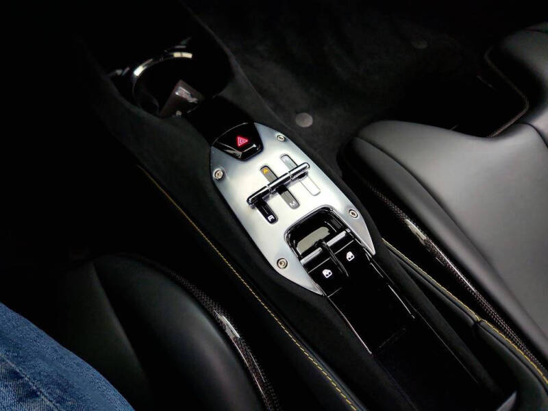 2022 Ferrari SF90 Stradale