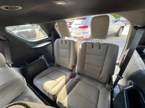 2017 Ford Explorer Platinum