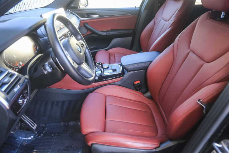 2024 BMW X4 xDrive30i