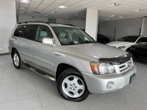 2006 Toyota Highlander for sale at Auto Mall of Springfield in Springfield IL