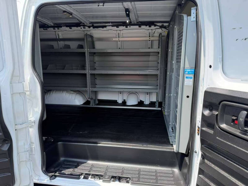 2023 Chevrolet Express 2500