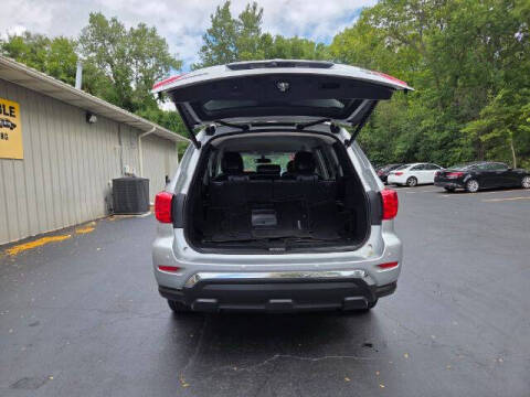 2020 Nissan Pathfinder SL