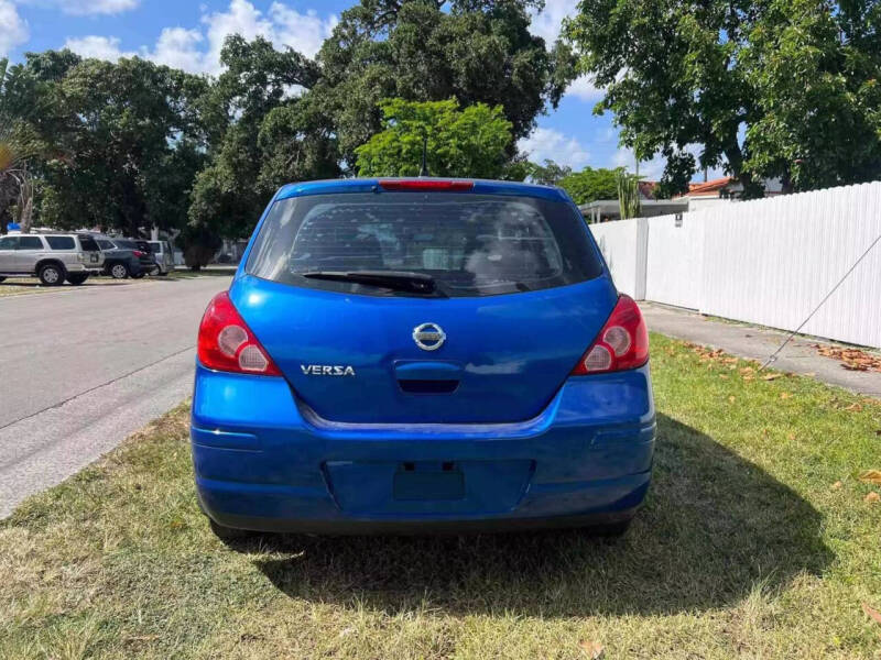 2007 Nissan Versa 1.8 S