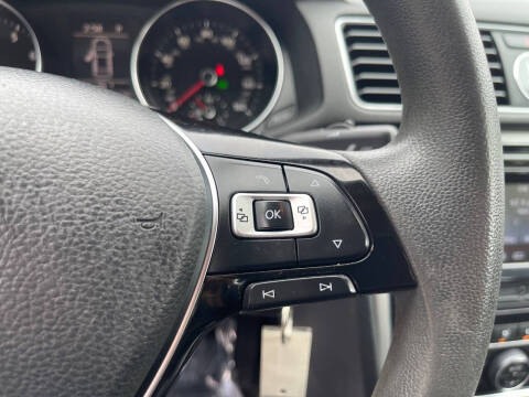 2016 Volkswagen Passat 1.8T S