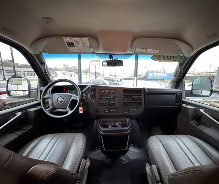 2018 GMC Savana 2500