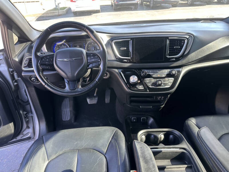 2019 Chrysler Pacifica Touring L