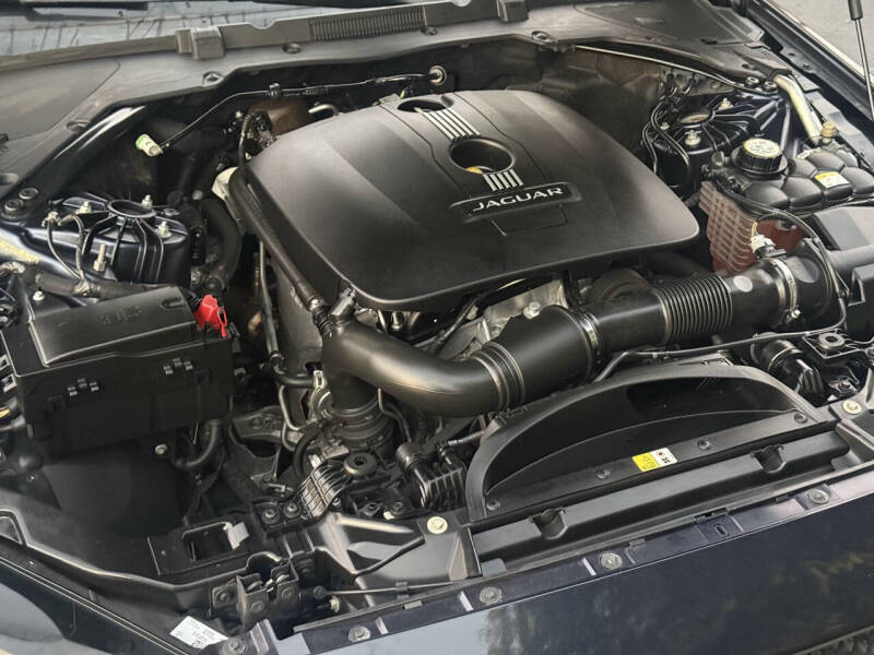 2017 Jaguar XE 25t Premium