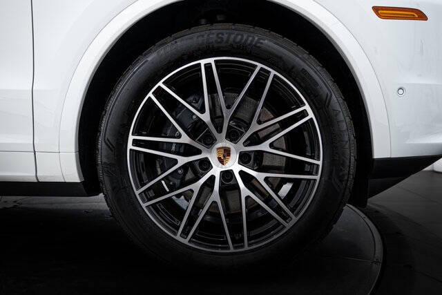 2025 Porsche Cayenne Coupe