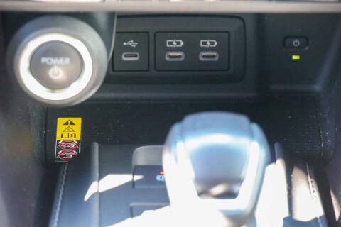 2024 Toyota Venza LE