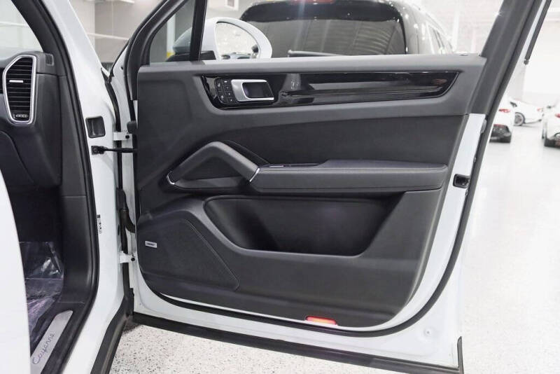 2022 Porsche Cayenne