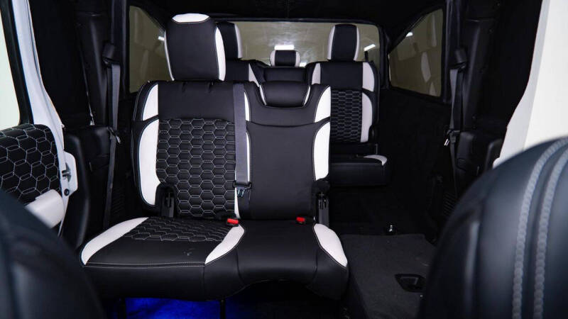 2025 Jeep Gladiator