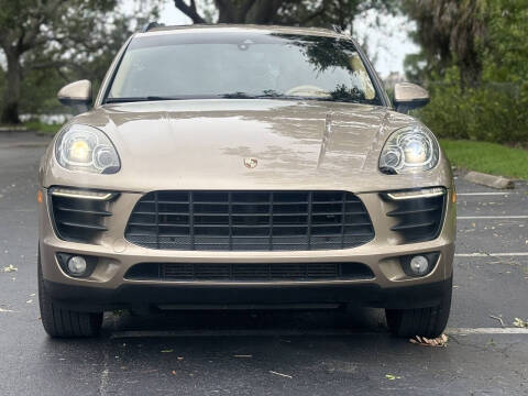 2017 Porsche Macan