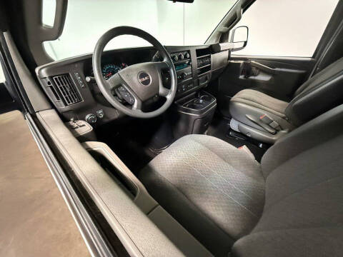 2024 GMC Savana 2500