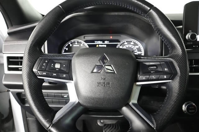 2022 Mitsubishi Outlander Black Edition