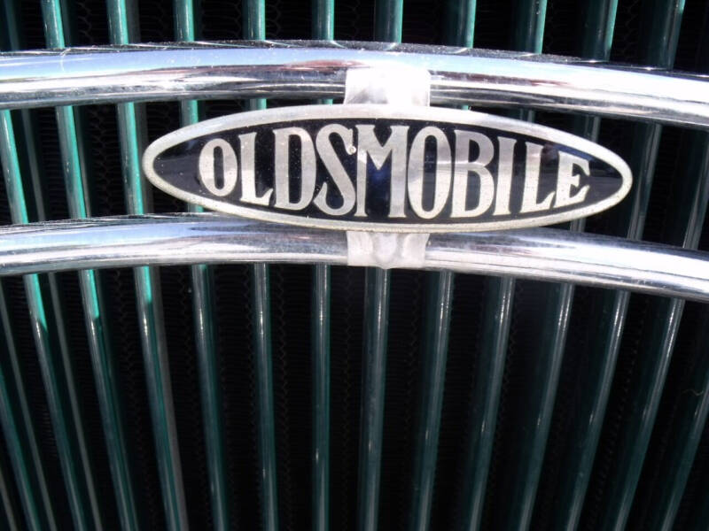 1932 Oldsmobile F-32