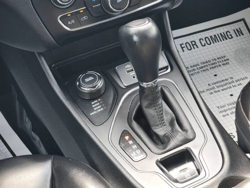 2019 Jeep Cherokee Latitude Plus