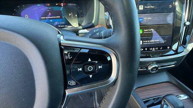 2024 Volvo S60 B5 Plus Dark Theme