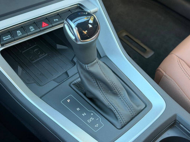 2025 Audi Q3 quattro S line Premium 45 TFSI