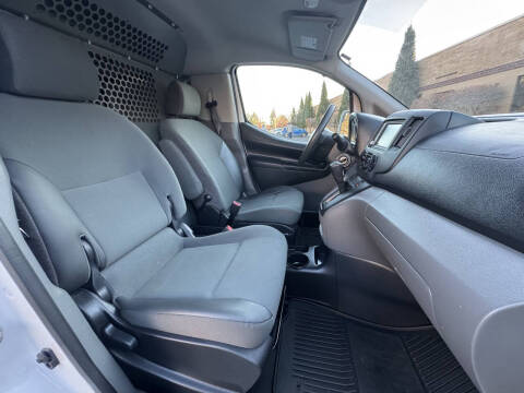 2021 Nissan NV200 SV