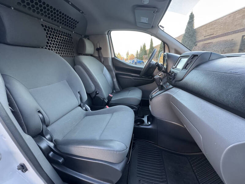 2021 Nissan NV200 SV