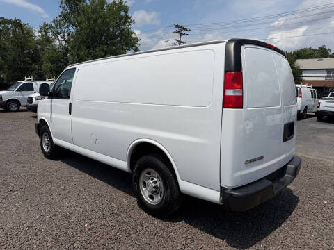 2021 Chevrolet Express 2500