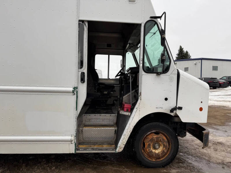 2010 Freightliner MT45 Chassis