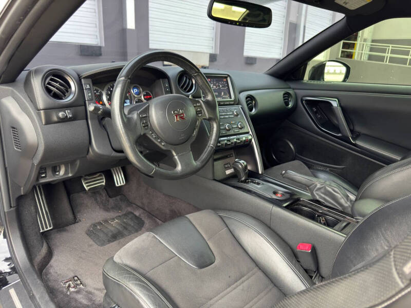 2016 Nissan GT-R Premium