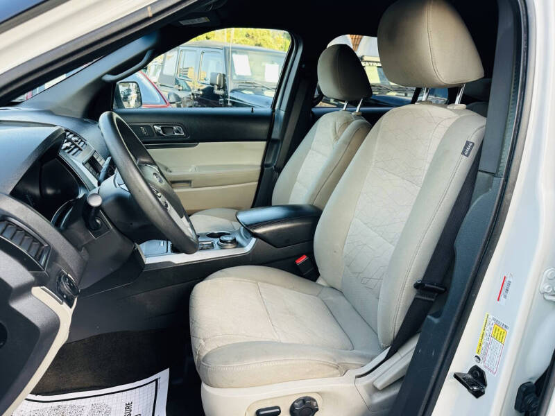 2012 Ford Explorer