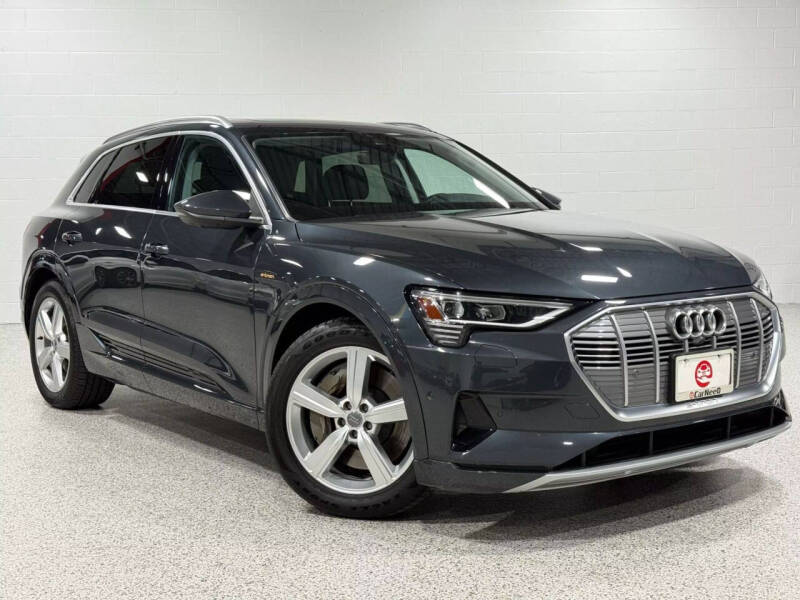 2019 Audi e-tron quattro Premium Plus