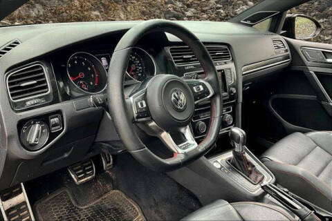 2015 Volkswagen Golf GTI S