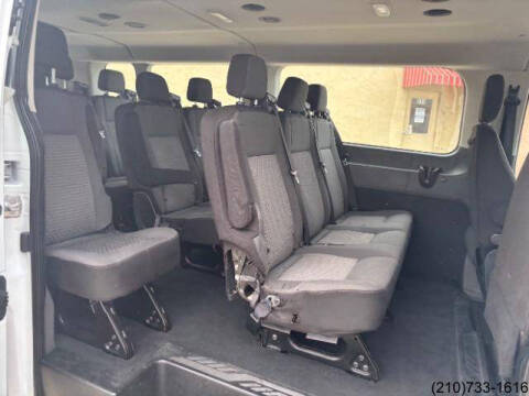 2023 Ford Transit 350 XLT