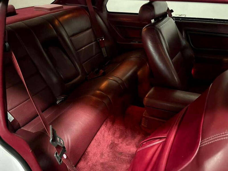 1990 Lincoln Mark VII LSC