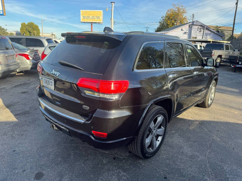 2015 Jeep Grand Cherokee Overland photo 2