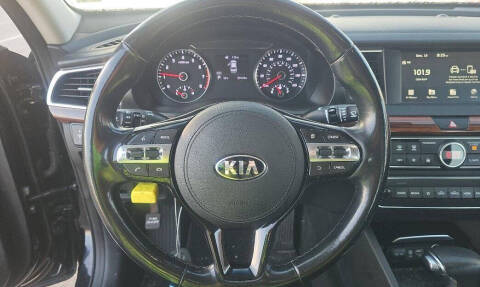 2019 Kia Cadenza Premium